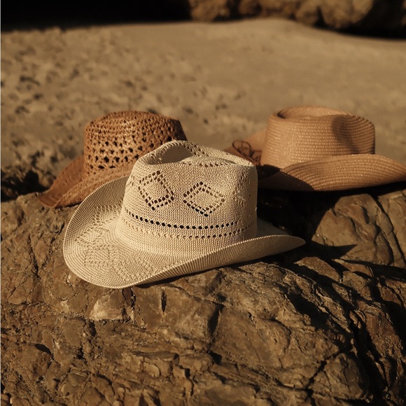 Ivory Cowboy Hat - Picture 5 of 5